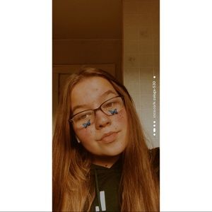 Meet your Posher, Kadence